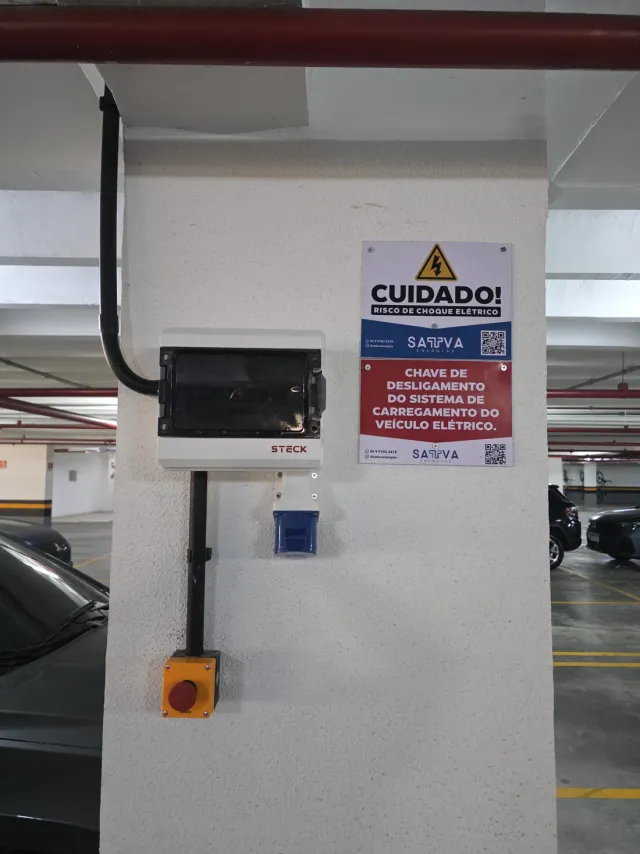 Chave de desligamento do sistema de carregamento do veículo elétrico